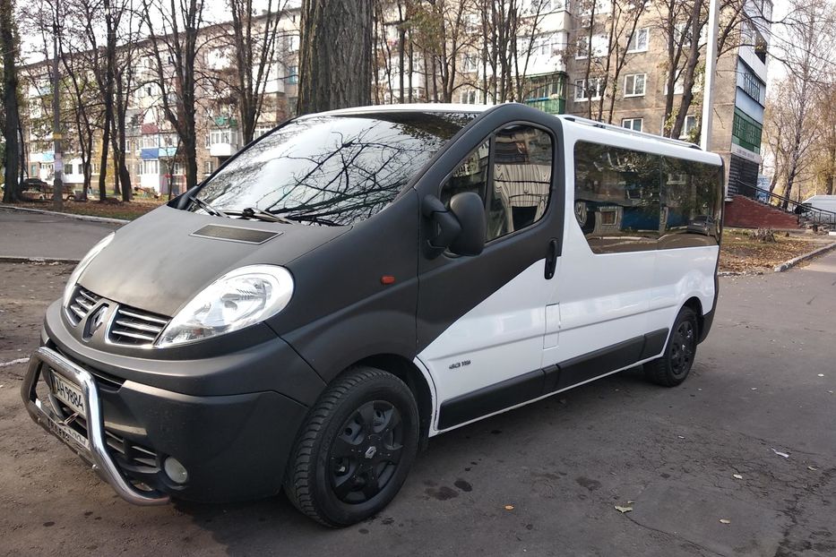 Продам Renault Trafic пасс. 2010 года в г. Покровск, Донецкая область