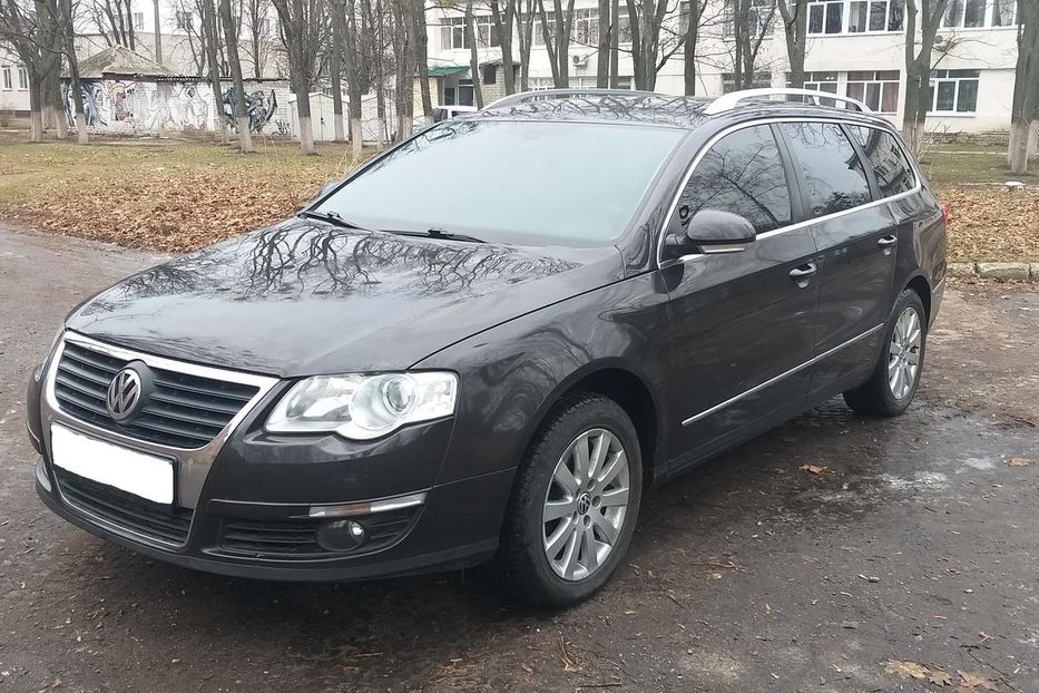 Продам Volkswagen Passat B6  Highline 2010 года в Харькове