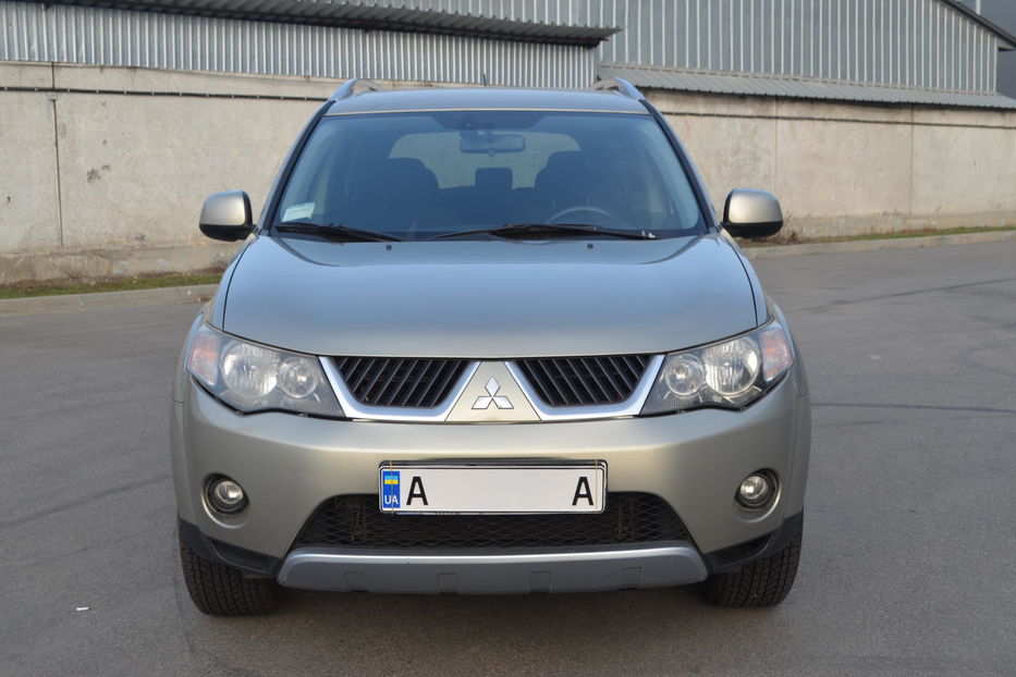 Продам Mitsubishi Outlander XL 2008 года в Киеве