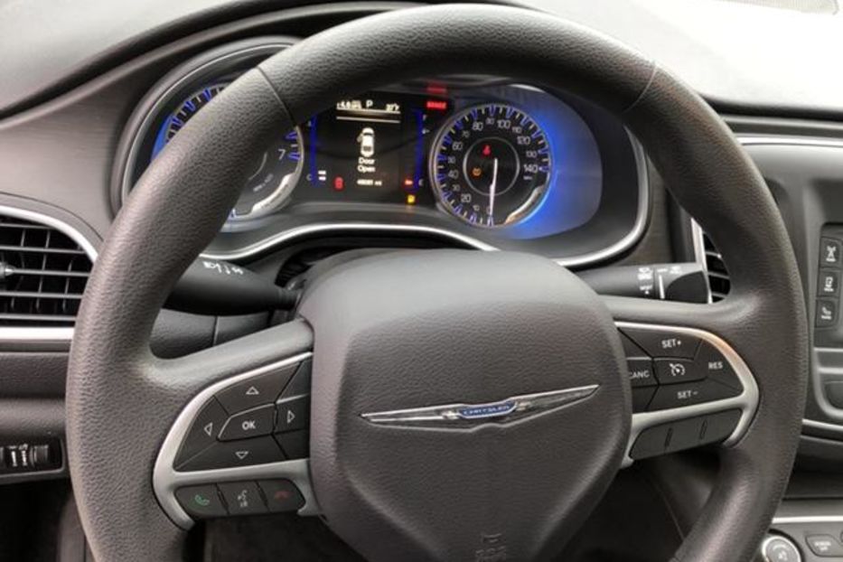 Продам Chrysler 200 2014 года в Запорожье