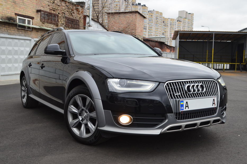 Продам Audi A4 Allroad 2012 года в Киеве