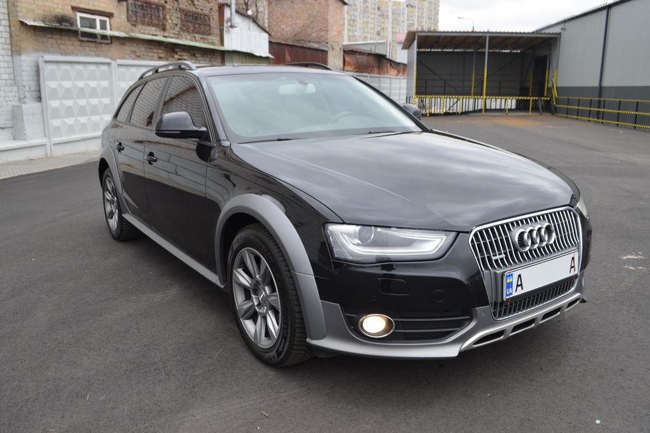 Продам Audi A4 Allroad 2012 года в Киеве