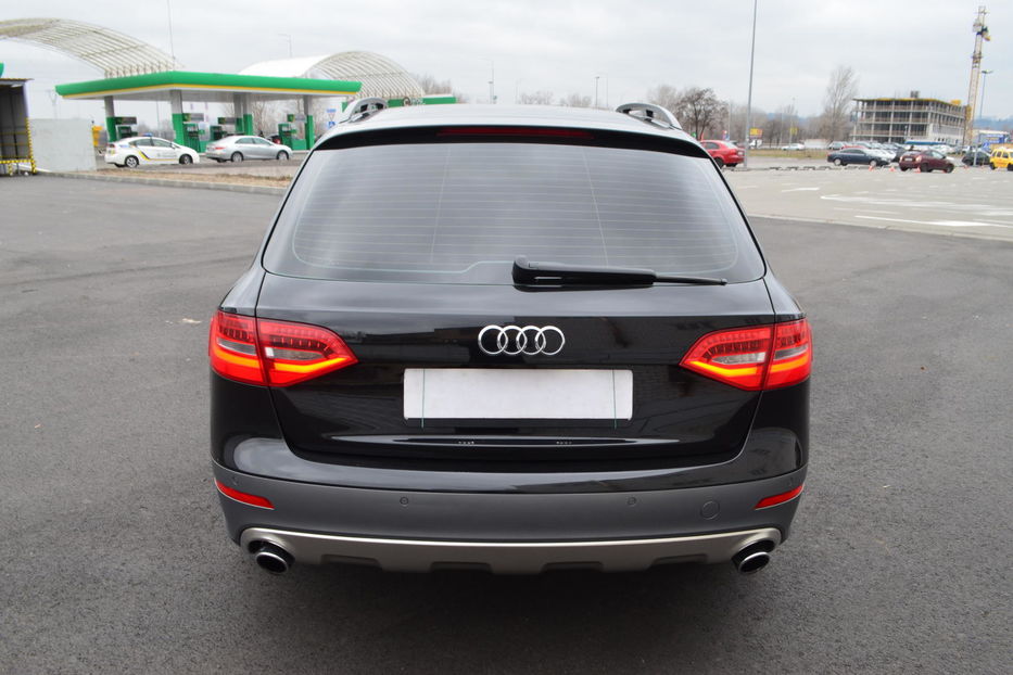 Продам Audi A4 Allroad 2012 года в Киеве