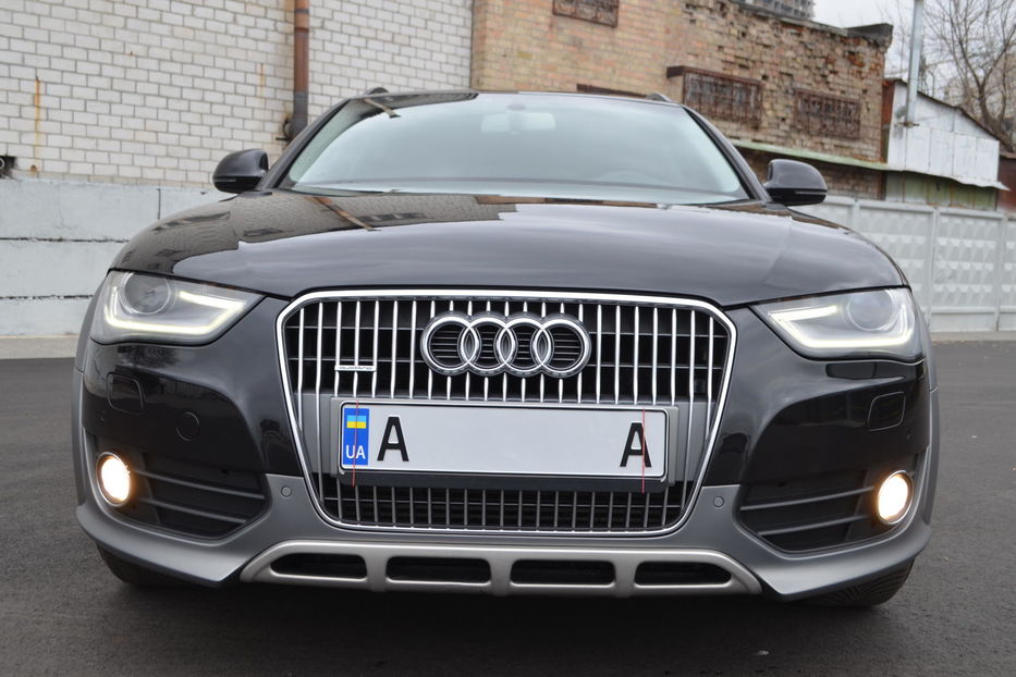 Продам Audi A4 Allroad 2012 года в Киеве