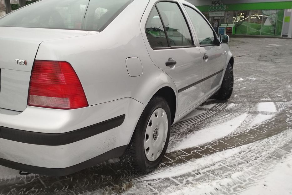 Продам Volkswagen Bora 2000 года в Киеве