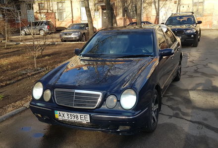 Продам Mercedes-Benz 210 E 280 2000 года в Харькове