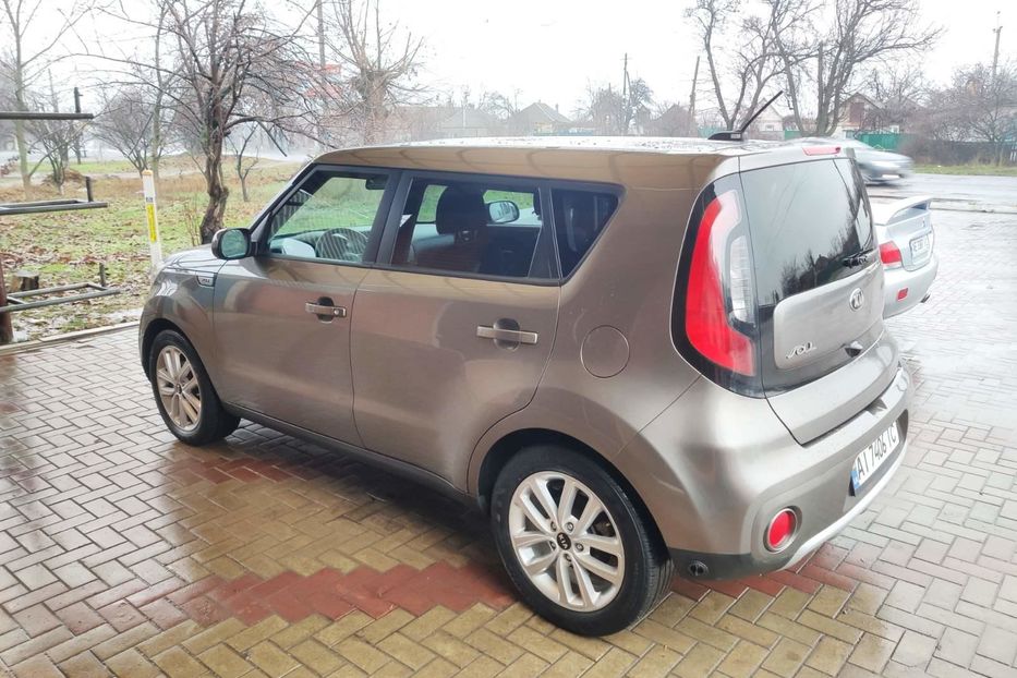 Продам Kia Soul Газ 2017 года в г. Новомосковск, Днепропетровская область