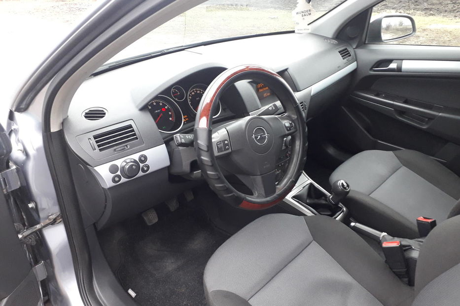 Продам Opel Astra H 2005 года в Харькове