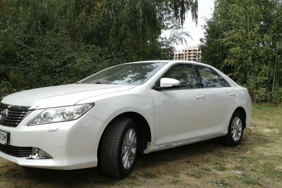Продам Toyota Camry 2012 года в Киеве