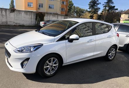 Продам Ford Fiesta Business High 2017 года в Киеве