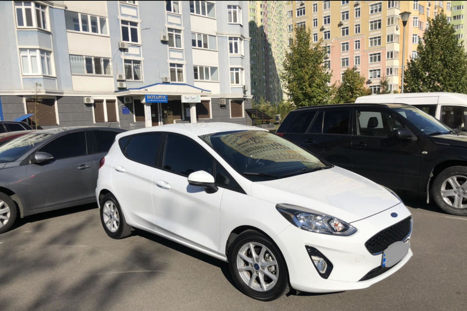 Продам Ford Fiesta Business High 2017 года в Киеве