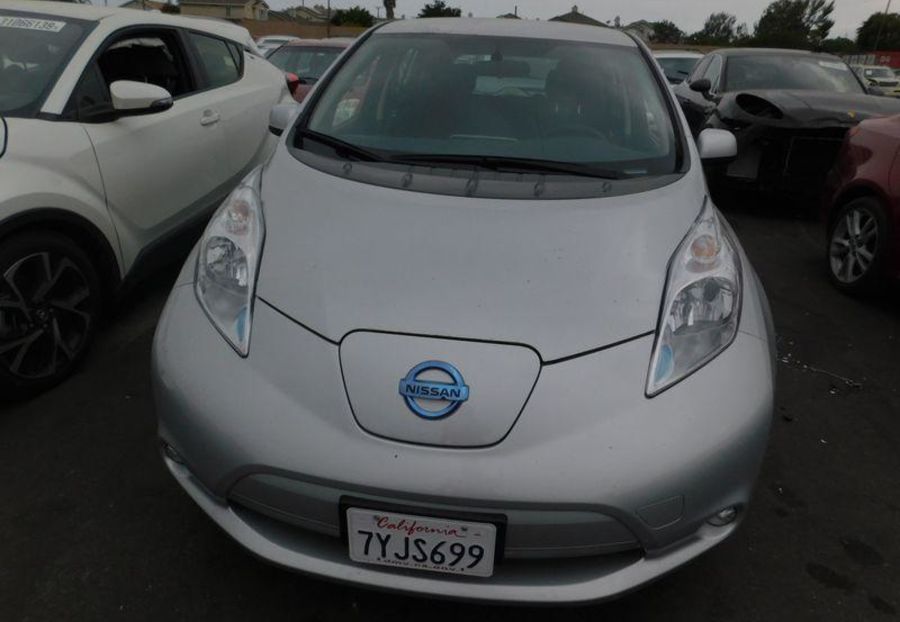 Продам Nissan Leaf S 2016 года в Киеве