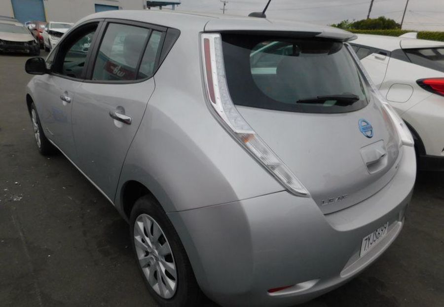 Продам Nissan Leaf S 2016 года в Киеве