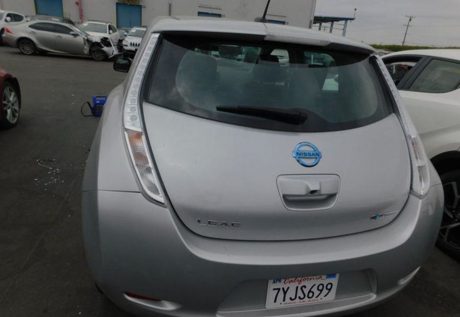 Продам Nissan Leaf S 2016 года в Киеве