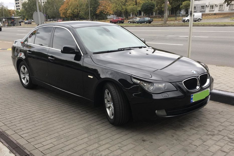 Продам BMW 520 E60 Restyling  2008 года в Киеве