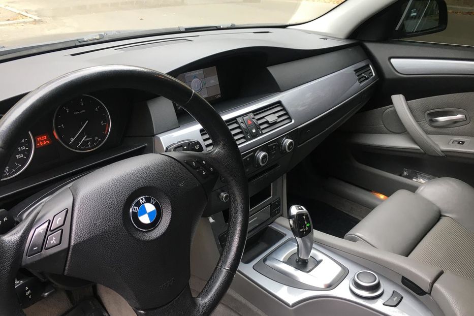 Продам BMW 520 E60 Restyling  2008 года в Киеве