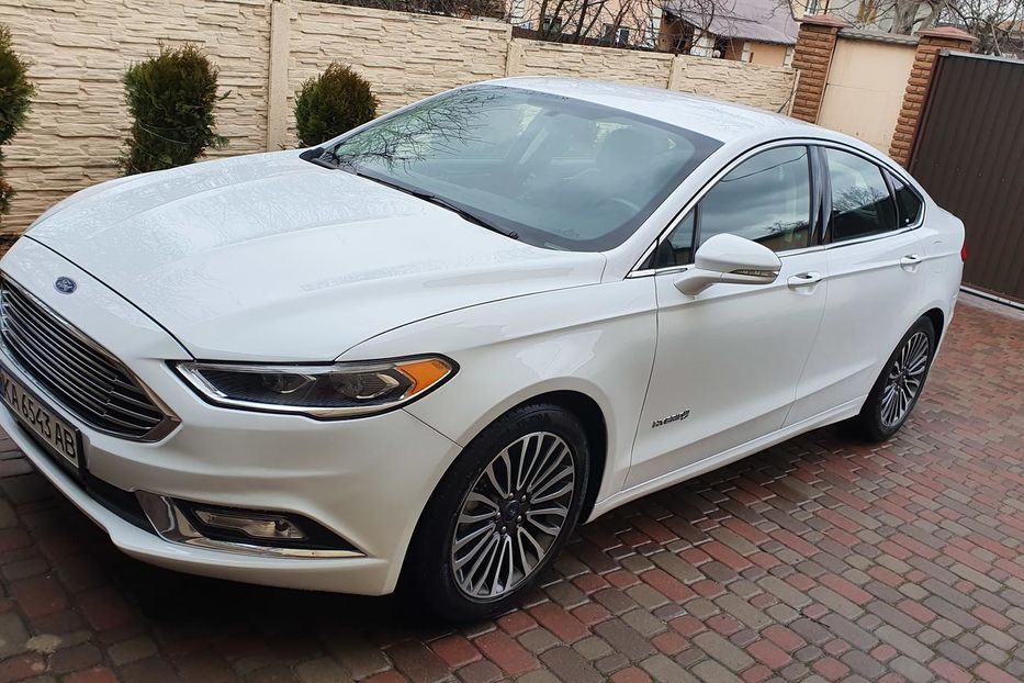 Продам Ford Fusion Hybrid TITANIUM 2018 2018 года в Киеве