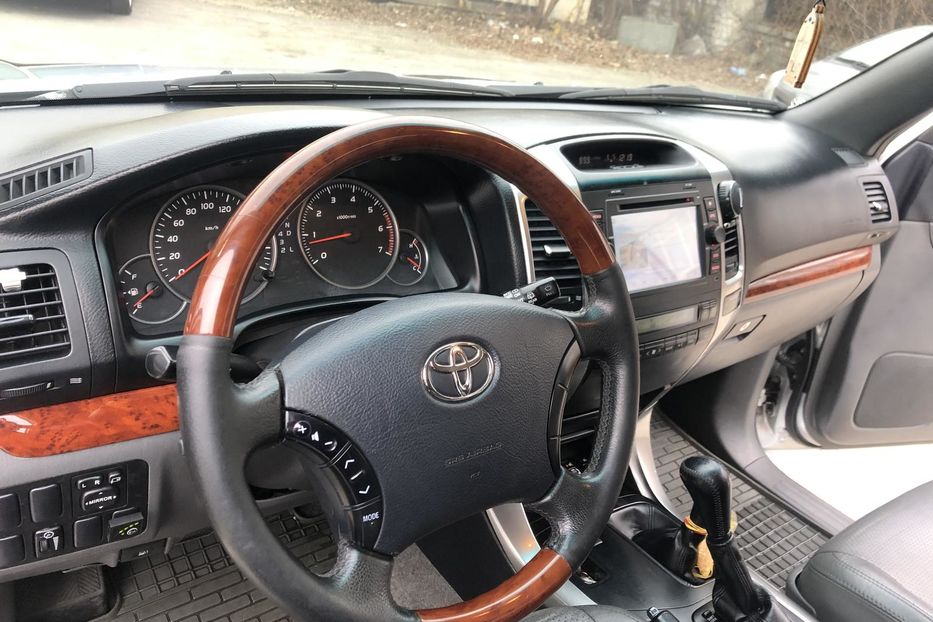 Продам Toyota Land Cruiser Prado 2008 года в Киеве