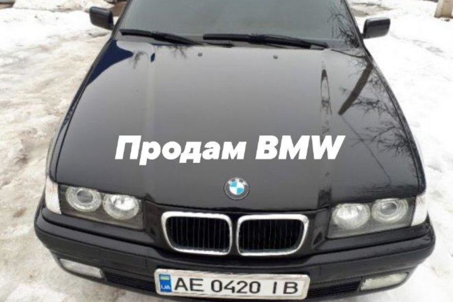 Продам BMW 320 Седан 1996 года в г. Новомосковск, Днепропетровская область