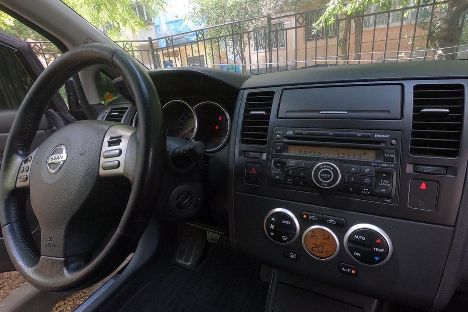 Продам Nissan TIIDA 2007 года в Одессе