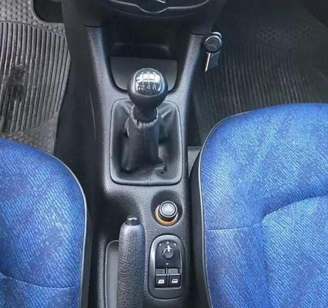 Продам Peugeot 206 2001 года в Киеве