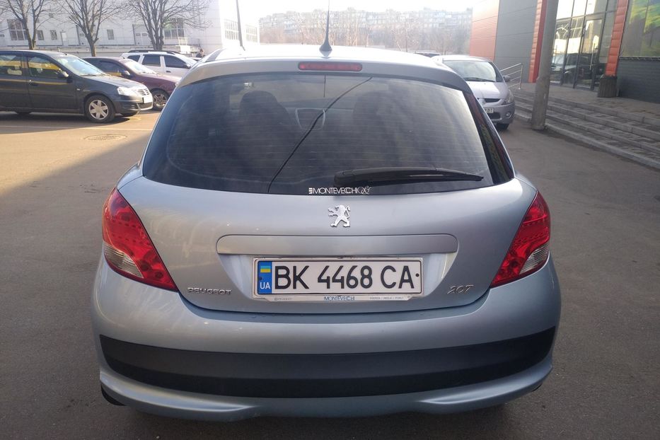 Продам Peugeot 207 4-х дверный 2010 года в г. Кривой Рог, Днепропетровская область
