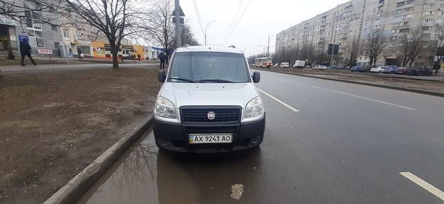 Продам Fiat Doblo пасс. Минивен 2012 года в Харькове