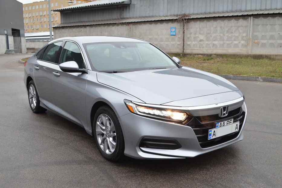 Продам Honda Accord 2018 года в Киеве