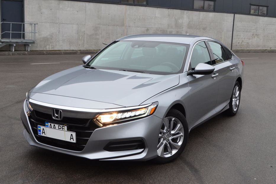 Продам Honda Accord 2018 года в Киеве