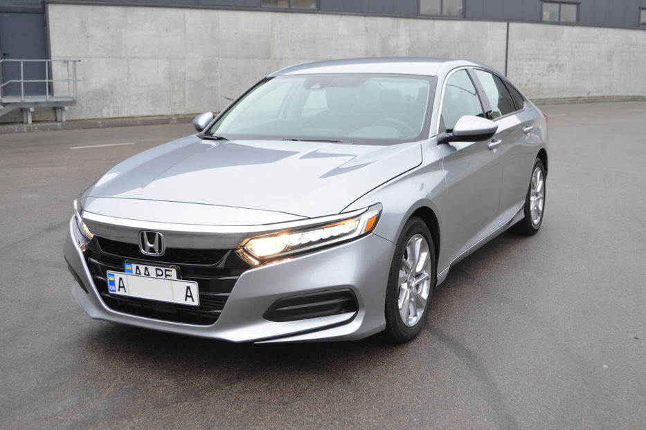 Продам Honda Accord 2018 года в Киеве