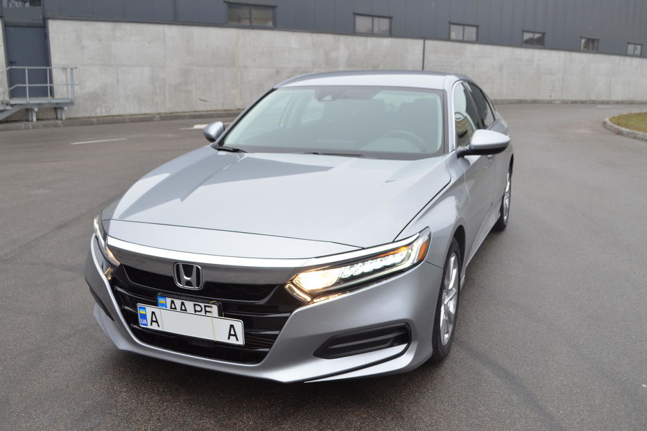 Продам Honda Accord 2018 года в Киеве