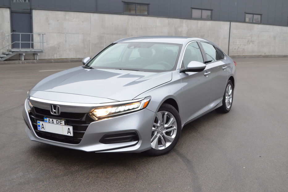 Продам Honda Accord 2018 года в Киеве