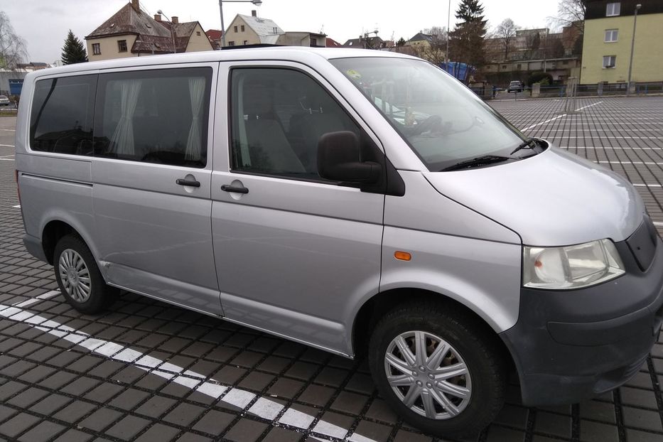 Продам Volkswagen T5 (Transporter) пасс. 2005 года в г. Свалява, Закарпатская область