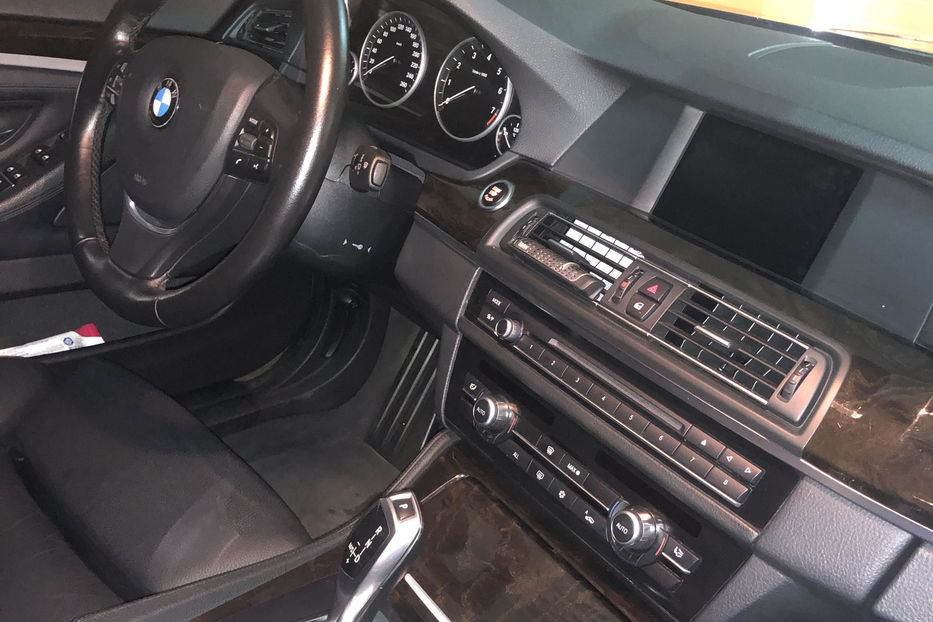 Продам BMW 523 2011 года в Запорожье