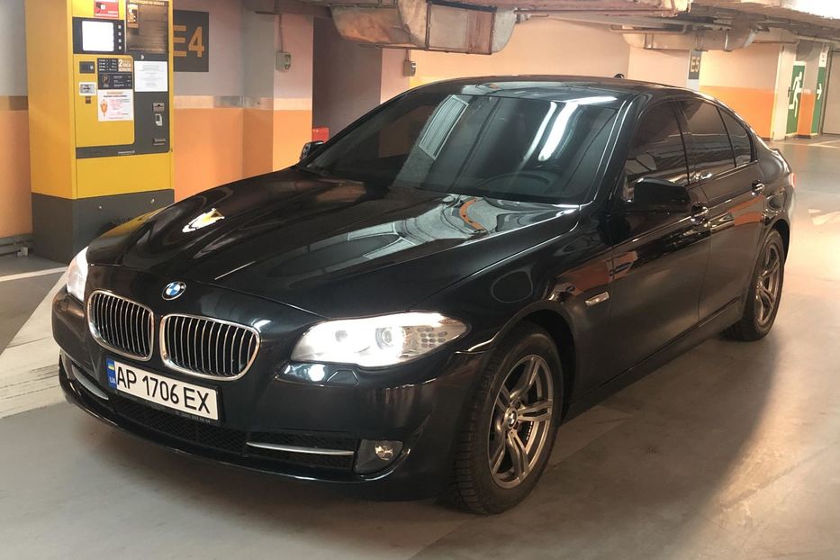 Продам BMW 523 2011 года в Запорожье