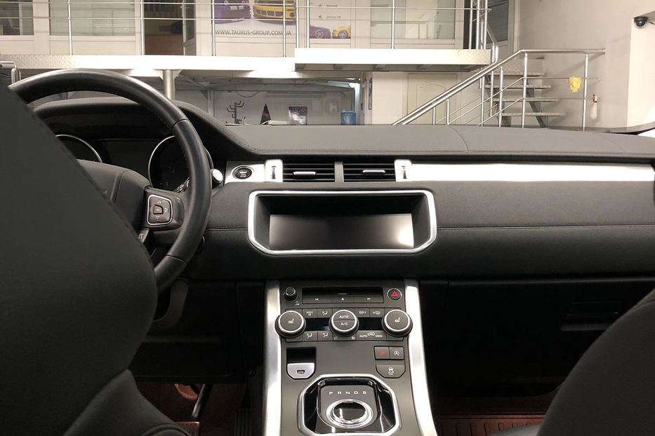 Продам Land Rover Range Rover Evoque 2016 года в Киеве