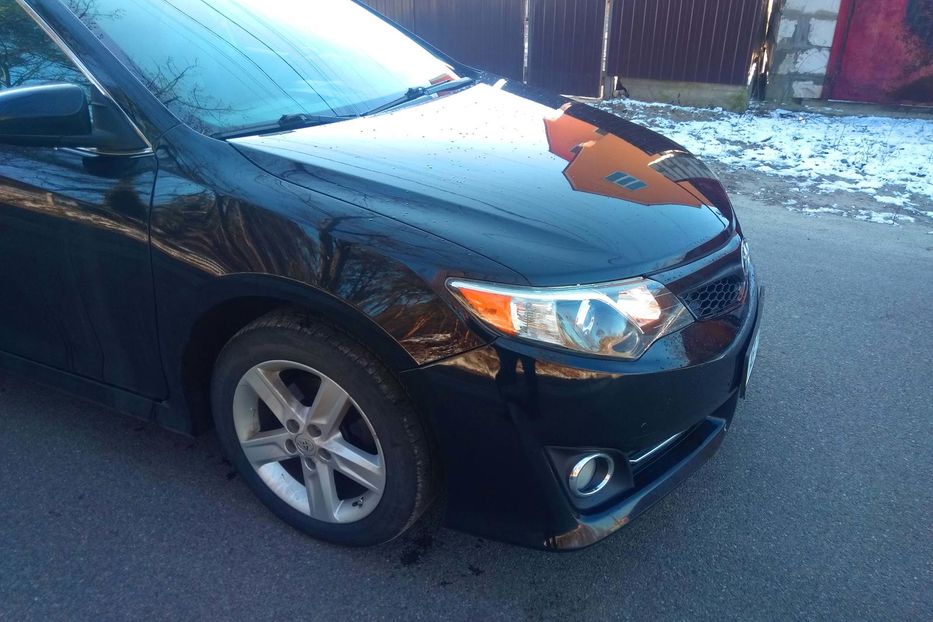 Продам Toyota Camry 2012 года в Киеве