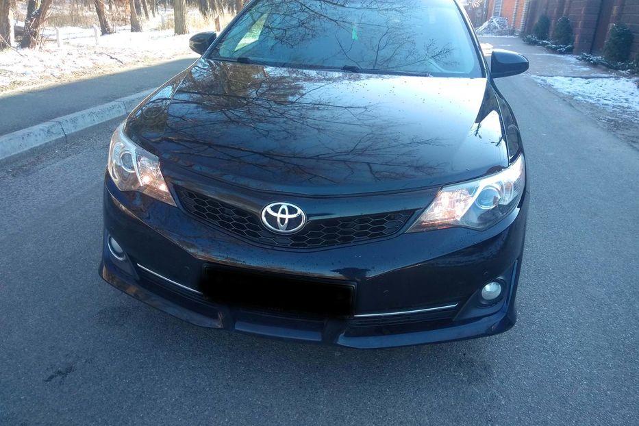Продам Toyota Camry 2012 года в Киеве