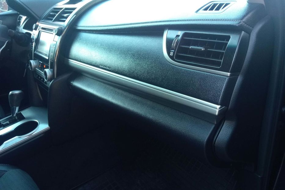 Продам Toyota Camry 2012 года в Киеве