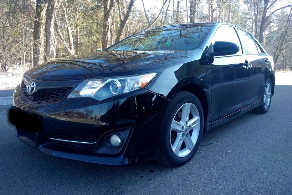 Продам Toyota Camry 2012 года в Киеве