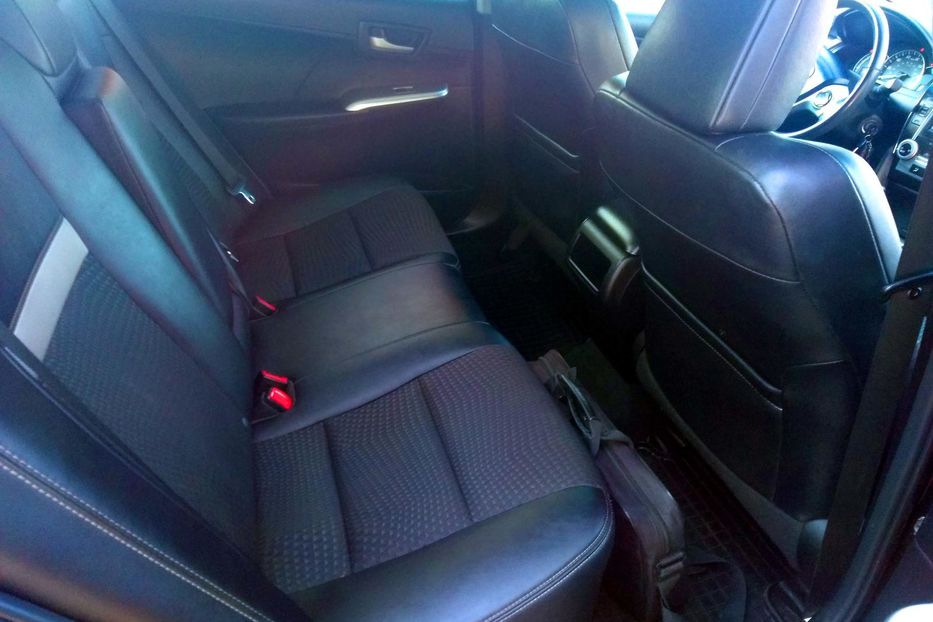 Продам Toyota Camry 2012 года в Киеве