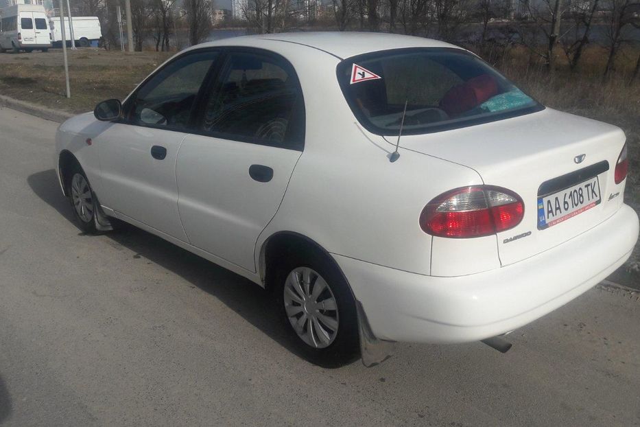 Продам Daewoo Lanos SE 2002 года в Киеве