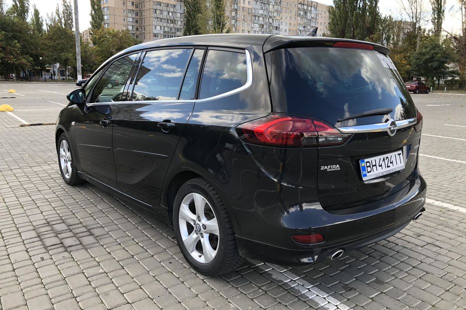 Продам Opel Zafira TOURER 2014 года в Одессе