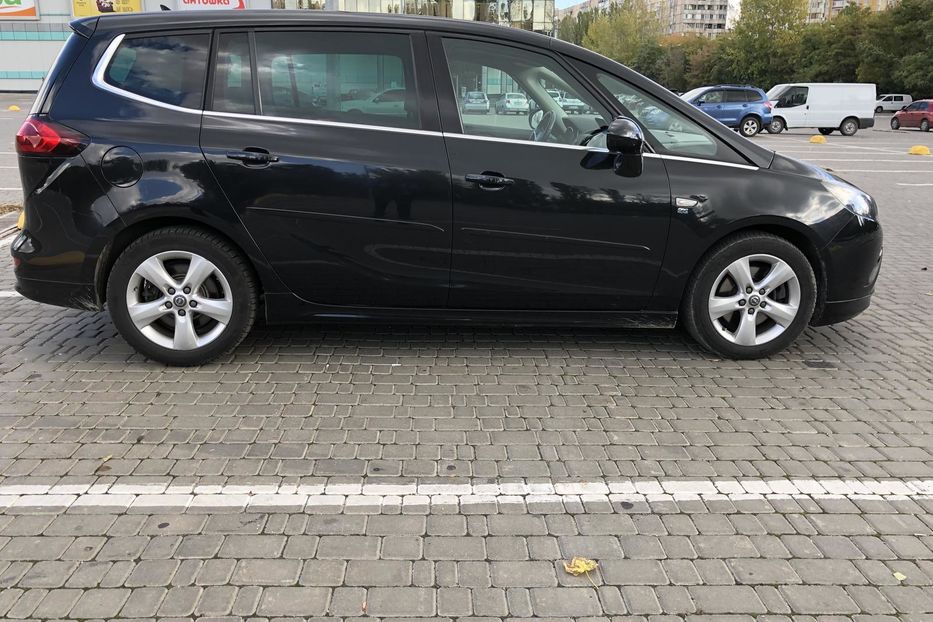 Продам Opel Zafira TOURER 2014 года в Одессе