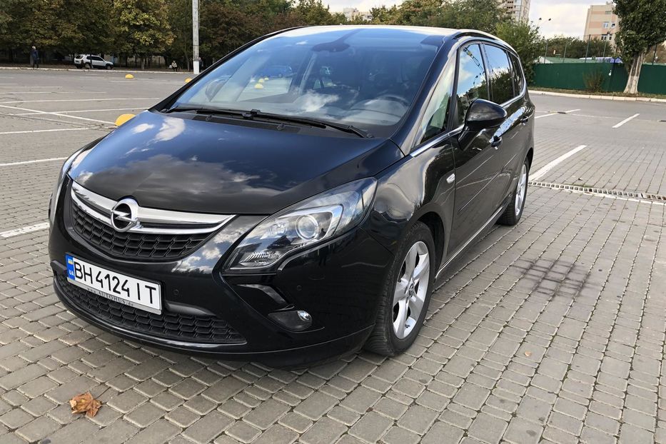 Продам Opel Zafira TOURER 2014 года в Одессе