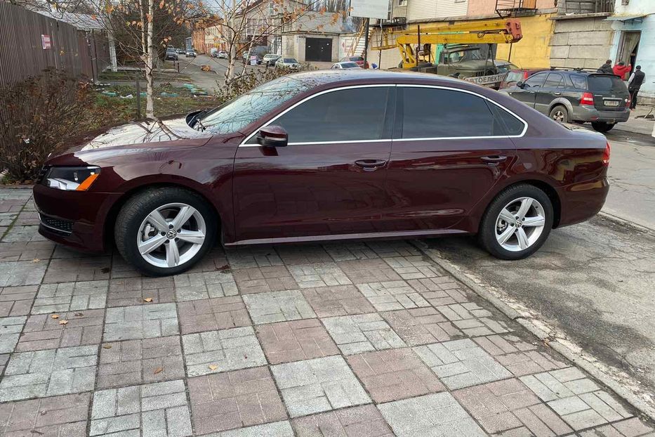 Продам Volkswagen Passat B7 2013 года в Киеве