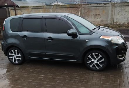 Продам Citroen C3 Picasso 2012 года в г. Первомайский, Харьковская область