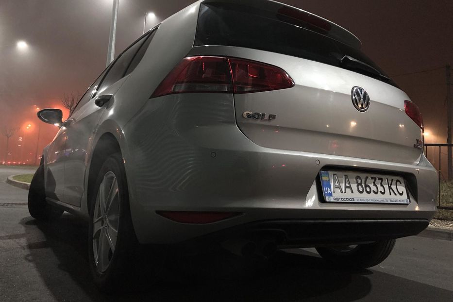 Продам Volkswagen Golf VII 2013 года в Киеве