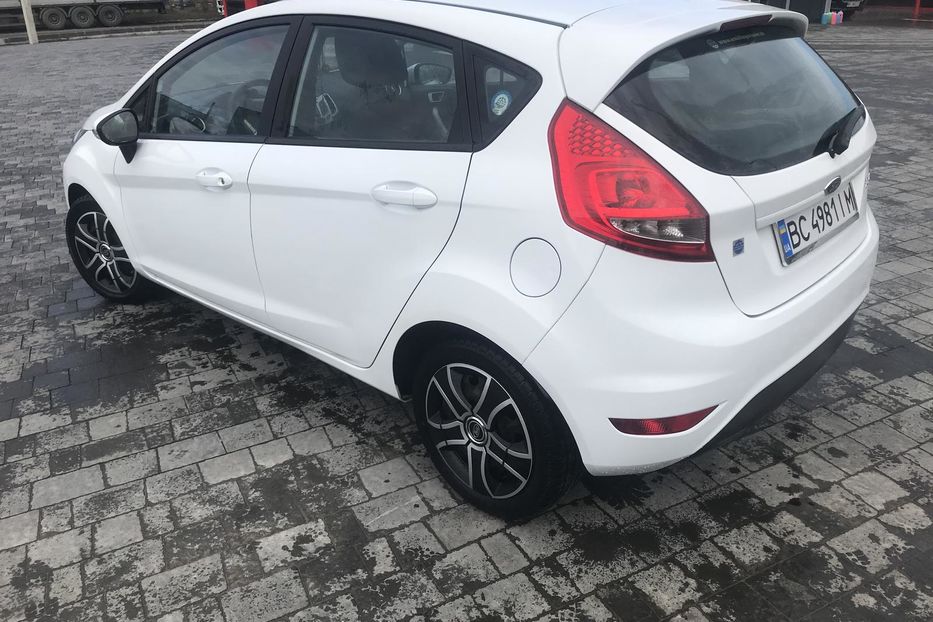 Продам Ford Fiesta Premium  2012 года в Львове