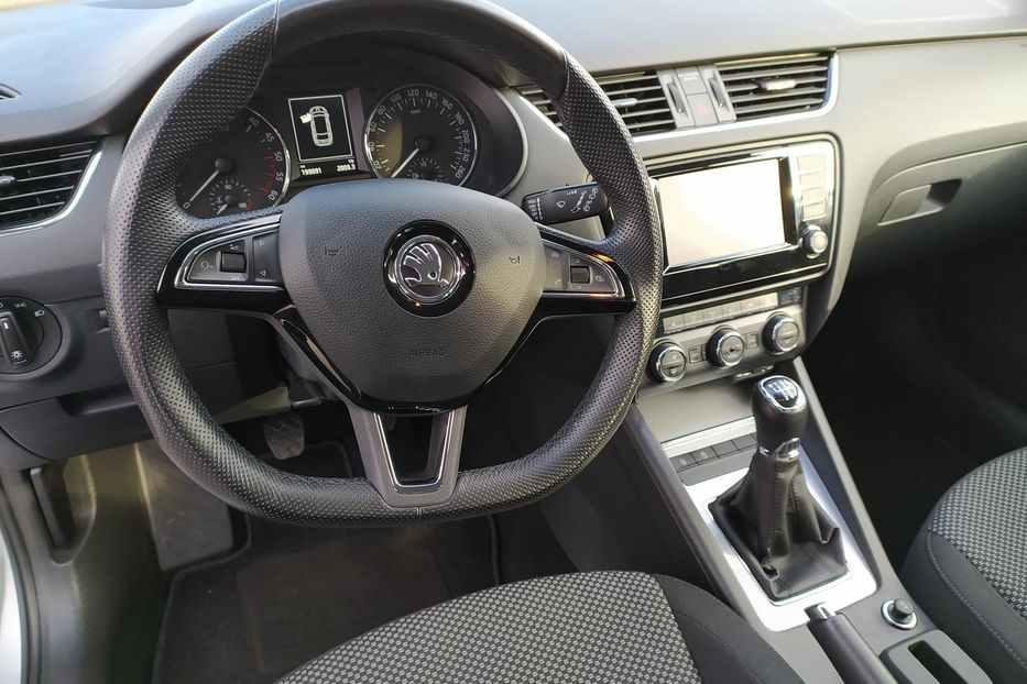 Продам Skoda Octavia A7 2015 года в Киеве